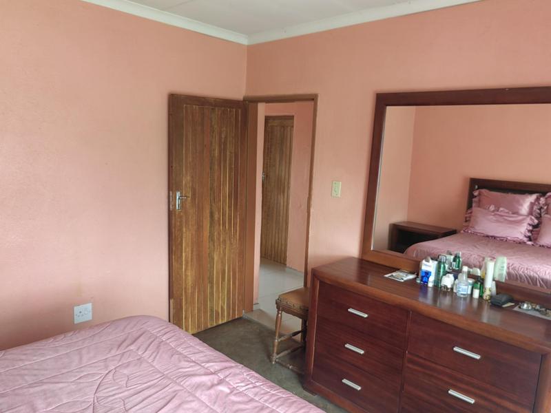 2 Bedroom Property for Sale in Mabopane Unit D North West